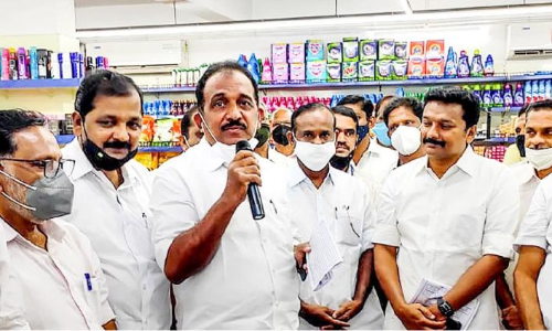 കിഴക്കമ്പലത്ത്​ നിത്യോപയോഗ സാധനങ്ങള്‍ പകുതിവിലയില്‍