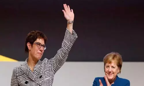 ജർമൻ പ്രതിരോധ മന്ത്രി ക്വാറന്‍റീനിൽ