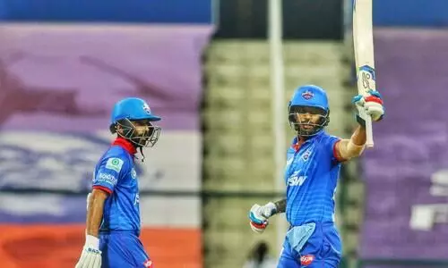 ഡൽഹി കടന്നു, തോറ്റിട്ടും ബാംഗ്ലൂർ അകത്ത്​; കൊൽക്കത്തക്ക്​ നെഞ്ചിടിപ്പ്​