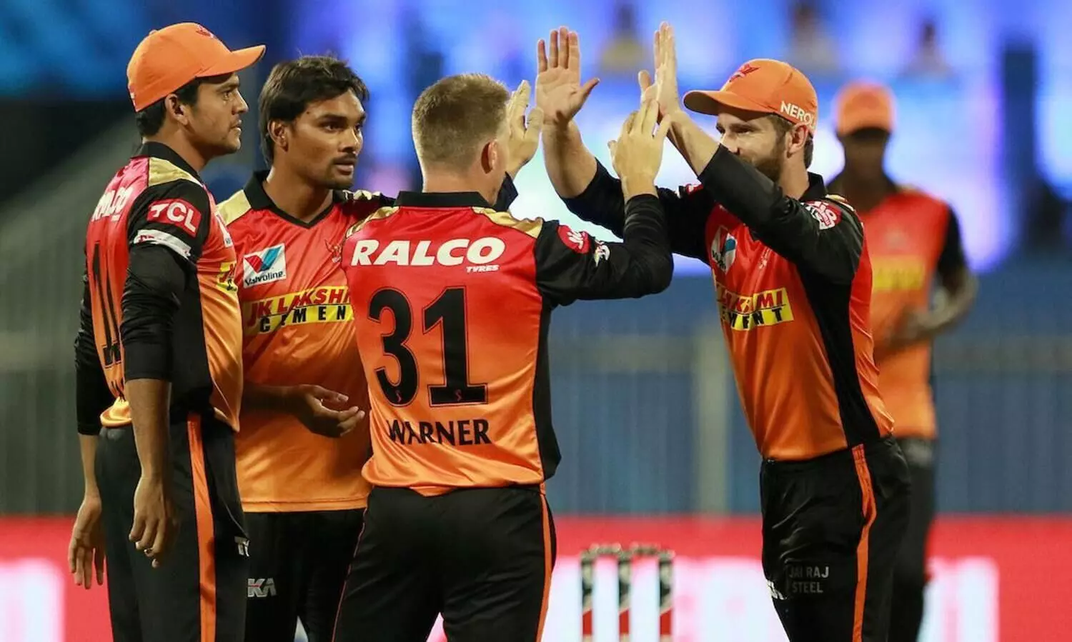 ഹൈദരാബാദിന്​ ആഘോഷരാവ്​; തോറ്റത്​ മുംബൈയെങ്കിലും കരഞ്ഞത്​ കൊൽക്കത്ത