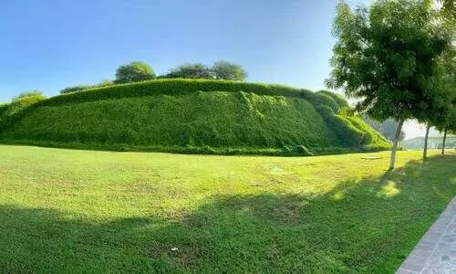 സൗ​ന്ദ​ര്യ​മൊ​ളി​പ്പി​ച്ച്​ ക​താ​റ​യി​ലെ കു​ന്നു​ക​ൾ വി​ളി​ക്കു​ന്നു