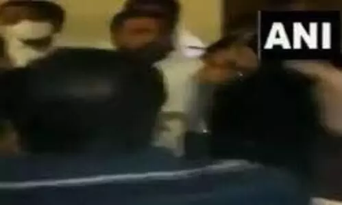 വോട്ടിന് ​നോട്ട്​​; ബി.ജെ.പി, ടി.ആർ.എസ് പ്രവർത്തകർ ഏറ്റുമുട്ടി​