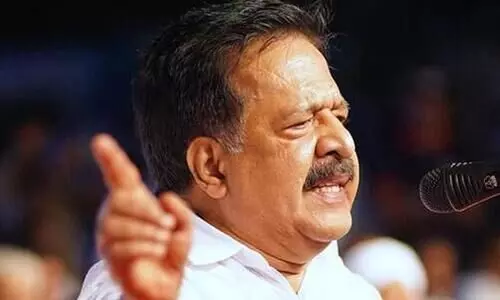 കമ്മ്യൂണിസ്​റ്റ്​ മുഖ്യമന്ത്രിയുടെ ഭരണത്തില്‍ മാവോവാദി വേട്ടകൾ സംഭവിക്കുന്നത് ആശ്ചര്യകരം -രമേശ്​ ചെന്നിത്തല