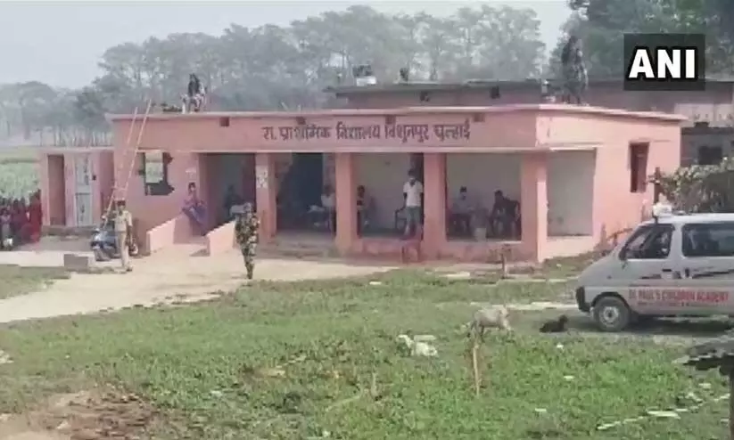 ഒരാൾ പോലും വോട്ട് ചെയ്യാനെത്തിയില്ല; ബിഹാർ തെരഞ്ഞെടുപ്പ് ബഹിഷ്കരിച്ച് ബരുരാജിലെ ഗ്രാമവാസികൾ ഒരാൾ പോലും വോട്ട് ചെയ്യാനെത്തിയില്ല; ബിഹാർ തെരഞ്ഞെടുപ്പ് ബഹിഷ്കരിച്ച് ബരുരാജിലെ ഗ്രാമവാസികൾ