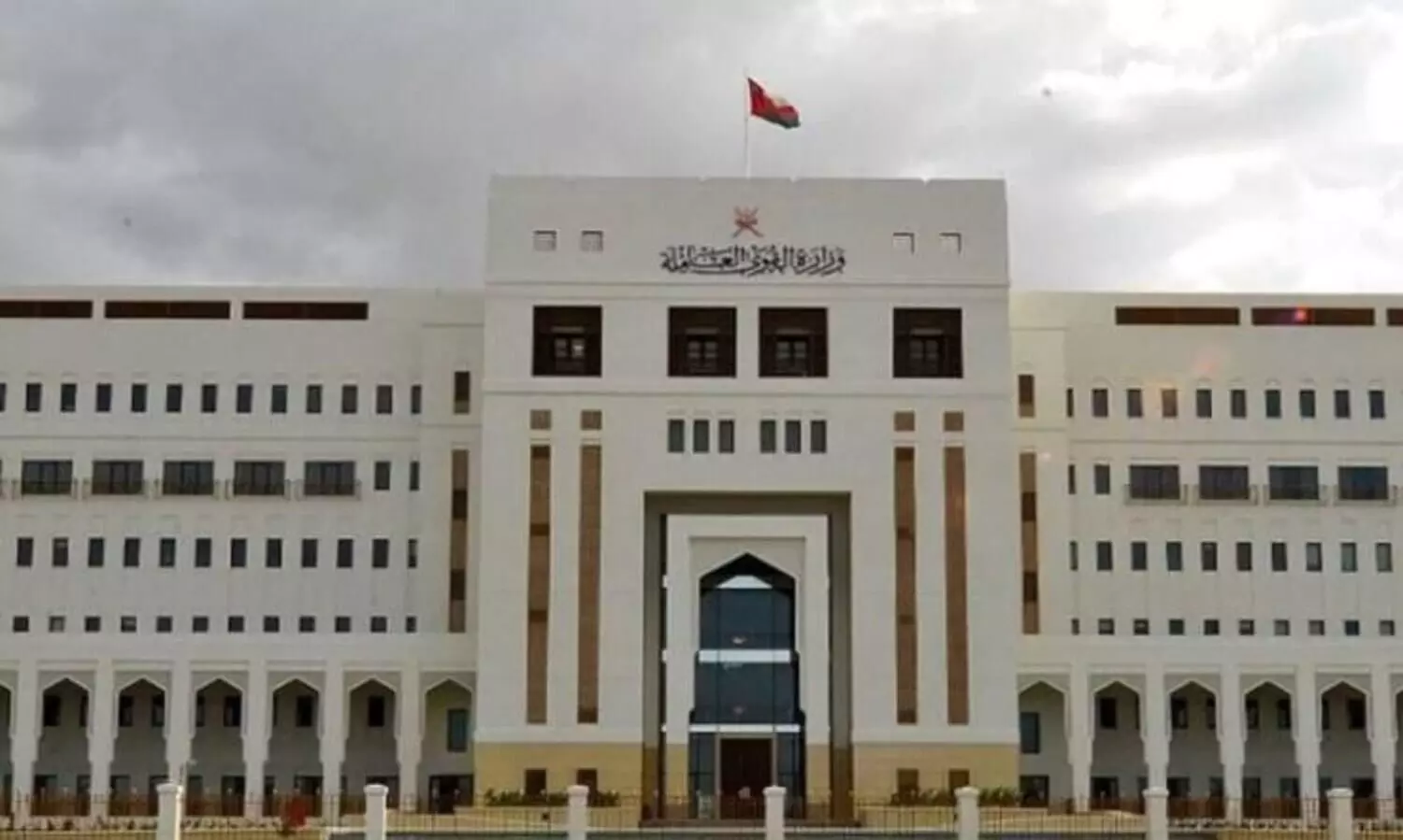 ഒമാനിൽ വിദേശികളുടെ തൊഴിൽ കരാറുകൾ  ഇനി ഒാൺലൈനിൽ രജിസ്​റ്റർ ചെയ്യണം