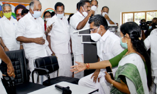 സ്വയം പ്രഖ്യാപിത സ്​ഥാനാർഥികളെ അനുവദിക്കില്ല -മുല്ലപ്പള്ളി