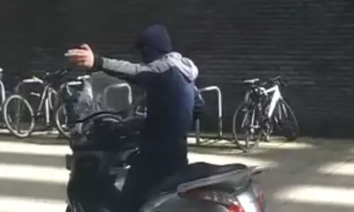 പെട്രോൾ തീർന്നു; സ്​കൂട്ടർ ഉപേക്ഷിച്ച്​ കള്ളൻ കടന്നു