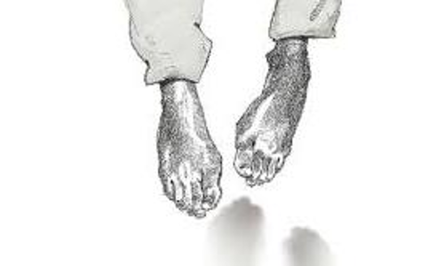 വാളയാർ കേസിൽ പ്രതിയായിരുന്നയാൾ തൂങ്ങി മരിച്ച നിലയിൽ