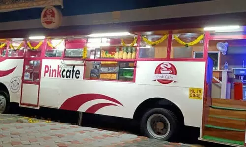 കെ.എസ്.ആര്‍.ടി.സി ബസ് റെസ്‌റ്റൊറന്‍റായി; പിങ്ക് കഫെയുമായി കുടുംബശ്രീയും