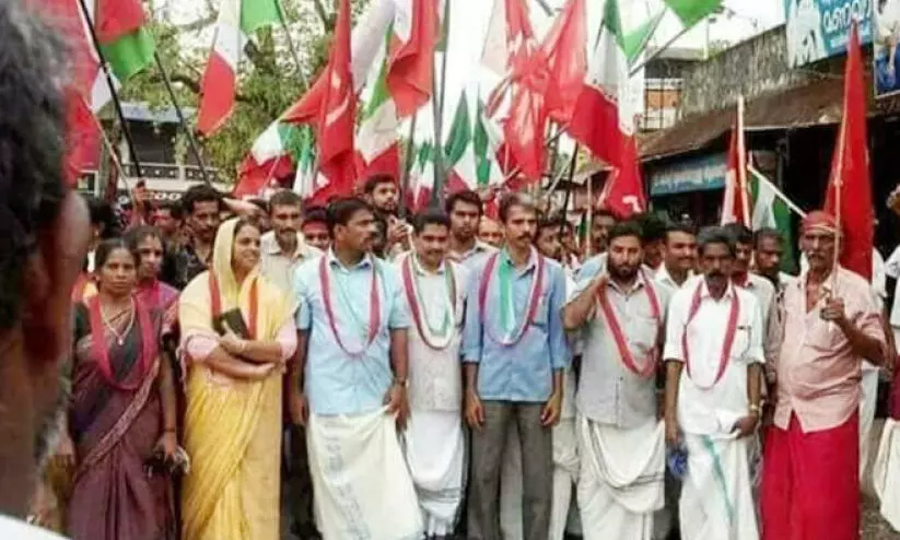 ഹ​ലാ​ൽ ക​ട്ട് സി​നി​മ​യി​ലും രാ​ഷ്​​ട്രീ​യ​ത്തി​ലും