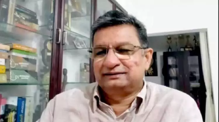 മാതൃഭാഷാ പ്രാധാന്യം നിലനിർത്തിയത് പ്രവാസി കൂട്ടായ്മകൾ –അശോകൻ ചരുവിൽ മാതൃഭാഷാ പ്രാധാന്യം നിലനിർത്തിയത് പ്രവാസി കൂട്ടായ്മകൾ –അശോകൻ ചരുവിൽ