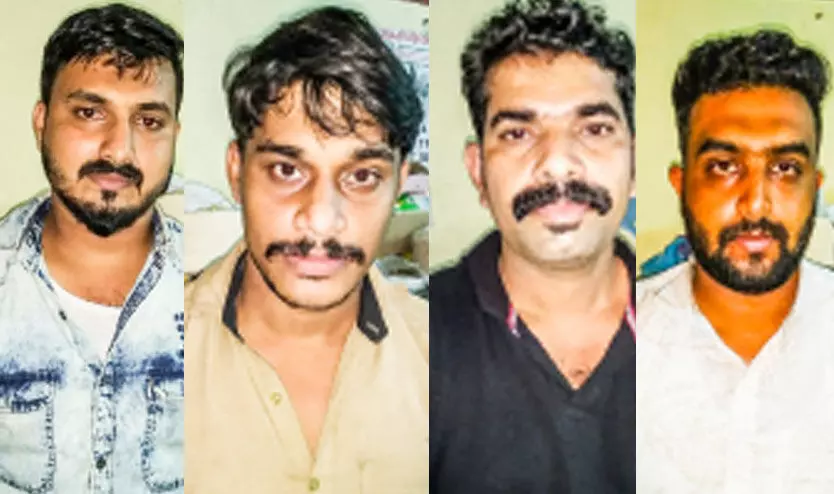 പ്ലൈവുഡ് വ്യാപാരിയെ തട്ടിക്കൊണ്ടുപോയ കേസിൽ നാലുപേർ പിടിയിൽ