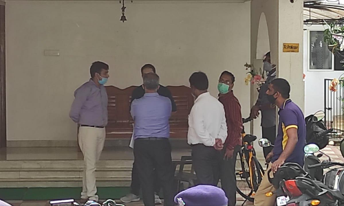 ബിനീഷി​െൻറ വീട്ടിൽ നിന്നിറങ്ങാതെ ഇ.ഡി; രേഖകളില്‍ ഒപ്പിട്ടുനല്‍കില്ലെന്ന്​ ഭാര്യ