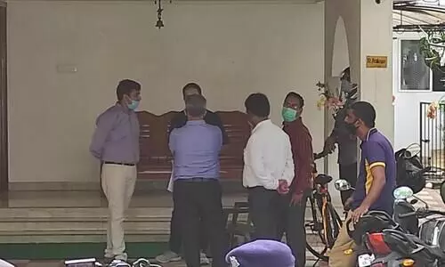 ബിനീഷി​െൻറ വീട്ടിൽ നിന്നിറങ്ങാതെ ഇ.ഡി; രേഖകളില്‍ ഒപ്പിട്ടുനല്‍കില്ലെന്ന്​ ഭാര്യ