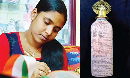 ദേശീയ ഗാനം കുപ്പിയിലാക്കിയ കൊടുങ്ങല്ലൂർ സ്വദേശിനിക്ക് അംഗീകാരം