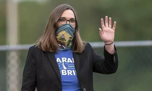 സെനറ്റിലെത്തുന്ന ആദ്യ ട്രാൻസ്​ജെൻഡർ; ചരിത്രത്തിൽ ഇടംനേടി സാറയും