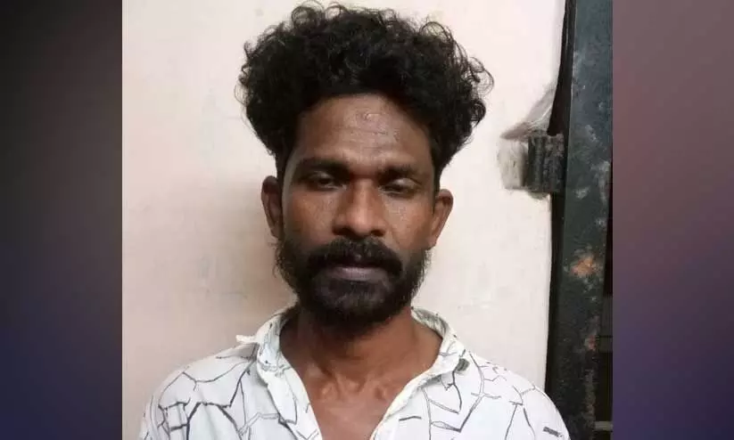 പത്തിലധികം കേസുകളിൽ പ്രതിയായ ജിന്നാപ്പിയെ കാപ്പ ചുമത്തി ജയിലിലടച്ചു പത്തിലധികം കേസുകളിൽ പ്രതിയായ ജിന്നാപ്പിയെ കാപ്പ ചുമത്തി ജയിലിലടച്ചു