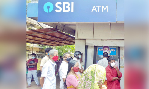 എ.ടി.എമ്മിലെ ഒ.ടി.പി: പണം കിട്ടാൻ പെടാപ്പാട്