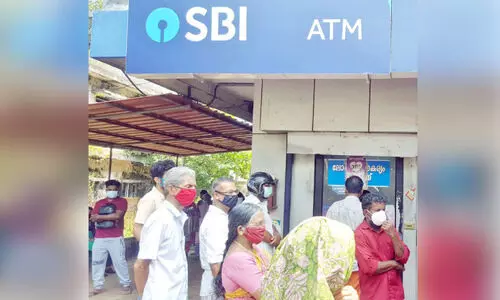 എ.ടി.എമ്മിലെ ഒ.ടി.പി: പണം കിട്ടാൻ പെടാപ്പാട്