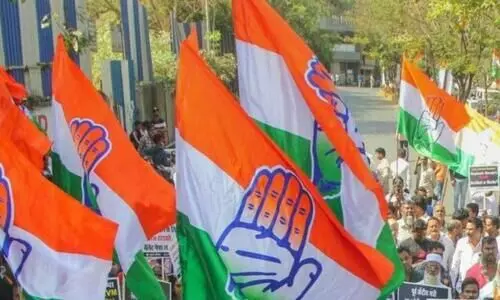 ചിറ്റൂർ കോൺഗ്രസിൽ തർക്കം; ചെയർമാനുൾപ്പെടെ വിമതരായി രംഗത്ത്