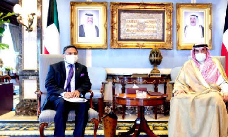 അംബാസഡർ കുവൈത്ത് പ്രധാനമന്ത്രിയെ സന്ദർശിച്ചു അംബാസഡർ കുവൈത്ത് പ്രധാനമന്ത്രിയെ സന്ദർശിച്ചു