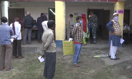 ബിഹാറില്‍ മൂന്നാം ഘട്ട വോട്ടിങ് ആരംഭിച്ചു; ജനവിധി തേടുന്നത് 1204 സ്ഥാനാര്‍ഥികള്‍