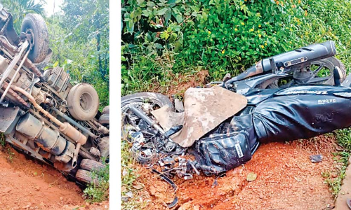 ടിപ്പർ നിയന്ത്രണംവിട്ട് മറിഞ്ഞു; ബൈക്ക് യാത്രികൻ അത്ഭുതകരമായി രക്ഷപ്പെട്ടു