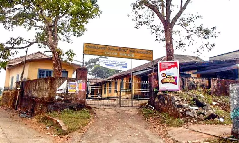 വൈത്തിരി മിനി സിവിൽസ്റ്റേഷൻ പ്രവൃത്തി തുടങ്ങിയില്ല വൈത്തിരി മിനി സിവിൽസ്റ്റേഷൻ പ്രവൃത്തി തുടങ്ങിയില്ല