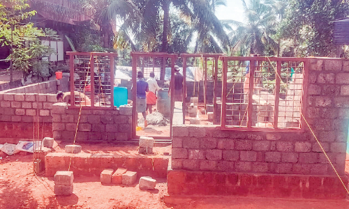 നാട്ടുകാർ ഒന്നിച്ചു; ശിഹാബി​െൻറ കുടുംബത്തിന് വീടൊരുങ്ങുന്നു