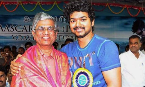 വിജയി​നൊപ്പം​ വിഷവൃത്തം; മടങ്ങിവരുമെന്ന്   പ്രതീക്ഷയെന്നും അച്ഛൻ എസ്​.എ. ചന്ദ്രശേഖർ