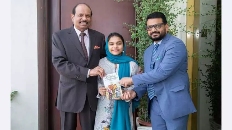 മലയാളി വിദ്യാർഥിനിയുടെ പുസ്തകം പ്രകാശനം ചെയ്തു മലയാളി വിദ്യാർഥിനിയുടെ പുസ്തകം പ്രകാശനം ചെയ്തു