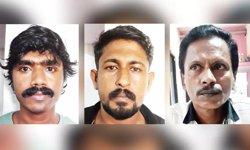 മോഷണക്കേസ് പ്രതികൾ കവർച്ച ആസൂത്രണത്തിനിടെ കൊണ്ടോട്ടിയിൽ പിടിയിൽ