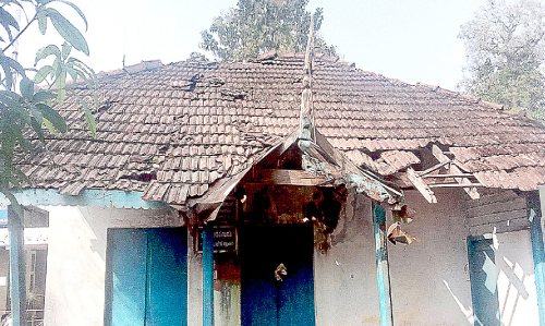 ചരിത്ര അടയാളമായിരുന്ന പൊലീസ് സ്​റ്റേഷൻ കെട്ടിടം വിസ്മൃതിയിലേക്ക്