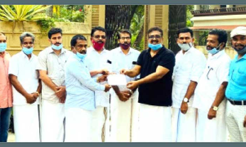 വടകര സി.എച്ച് സെൻററിന് ബഹ്റൈൻ ചാപ്റ്റർ ഫണ്ട് കൈമാറി