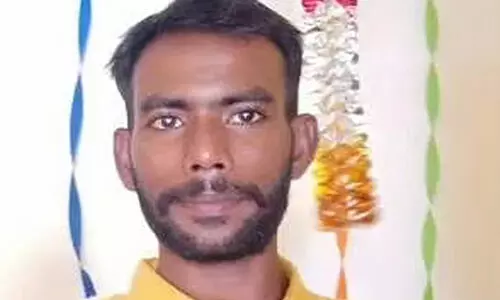 തമിഴ്നാട്ടിൽ മാധ്യമപ്രവർത്തകനെ വെട്ടിക്കൊന്നു തമിഴ്നാട്ടിൽ മാധ്യമപ്രവർത്തകനെ വെട്ടിക്കൊന്നു