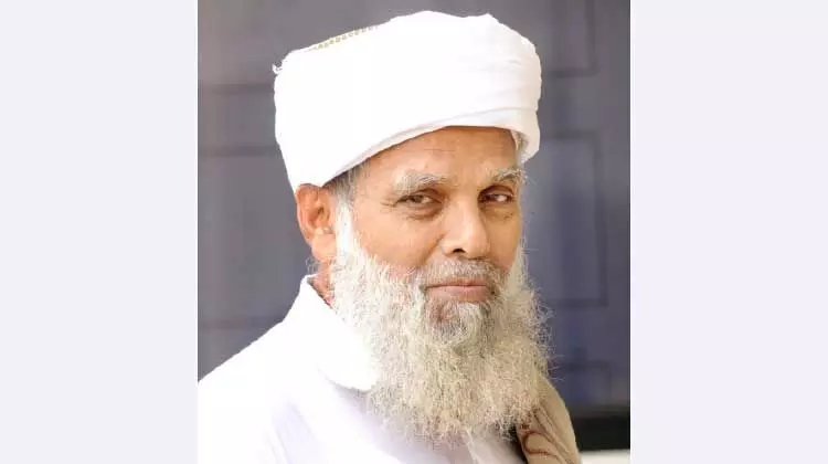 പണ്ഡിത പ്രതിഭ പുരസ്‌കാരം ഉമർ ഫൈസി മുക്കത്തിന്