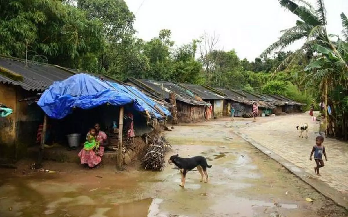 മുത്തങ്ങ ആദിവാസി പുനരധിവാസ പദ്ധതി: ഭവന നിർമാണം നിർമിതി കേന്ദ്രത്തെ ഏൽപിച്ച നടപടി റദ്ദാക്കണമെന്ന് സംഘടനകൾ മുത്തങ്ങ ആദിവാസി പുനരധിവാസ പദ്ധതി: ഭവന നിർമാണം നിർമിതി കേന്ദ്രത്തെ ഏൽപിച്ച നടപടി റദ്ദാക്കണമെന്ന് സംഘടനകൾ