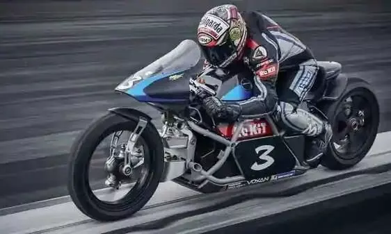 മാക്​സ്​ ബിയാജി ചീറിപ്പാഞ്ഞു; 11​ റെക്കോർഡുകൾ തകിടംമറിഞ്ഞു