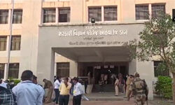 ഗുജറാത്തിൽ എട്ടിൽ അഞ്ചിടത്ത് ബി.ജെ.പി ഗുജറാത്തിൽ എട്ടിൽ അഞ്ചിടത്ത് ബി.ജെ.പി