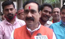 ദിഗ്വിജയ സിങ് ഇ.വി.എമ്മിനെ ചോദ്യം ചെയ്യുന്നുണ്ടെങ്കിൽ ബി.ജെ.പി വിജയിക്കും- ബി.ജെ.പി മന്ത്രി ദിഗ്വിജയ സിങ് ഇ.വി.എമ്മിനെ ചോദ്യം ചെയ്യുന്നുണ്ടെങ്കിൽ ബി.ജെ.പി വിജയിക്കും- ബി.ജെ.പി മന്ത്രി