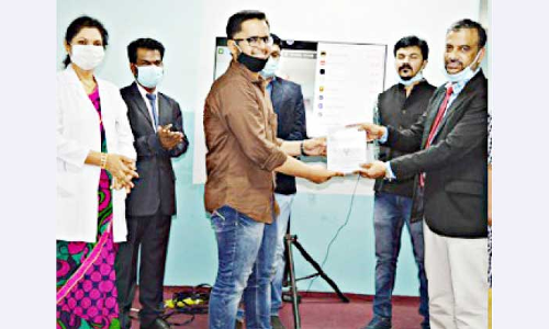 അൽമുന സ്കൂൾ വിജയികളെ അനുമോദിച്ചു