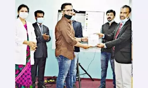 അൽമുന സ്കൂൾ വിജയികളെ അനുമോദിച്ചു