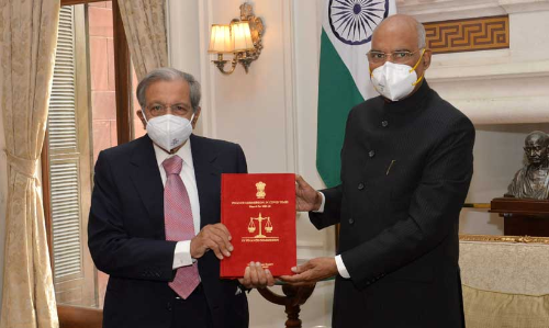 15ാം ധനകമീഷൻ റിപ്പോർട്ട്​ രാഷ്​ട്രപതിക്കു മുന്നിൽ