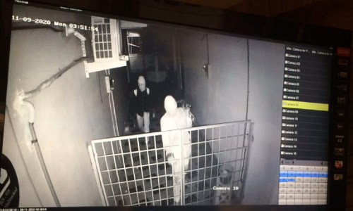 നീലേശ്വരത്ത് ജ്വല്ലറിയിൽ കവർച്ച ശ്രമം