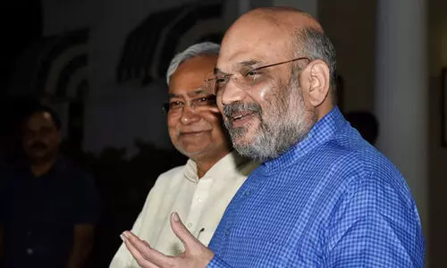 തെരഞ്ഞെടുപ്പ്​ ഫലം: അമിത്​ ഷാ നിതീഷുമായി ചർച്ച നടത്തി