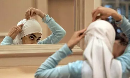 ശിരോവസ്ത്ര സമരം: വിദ്യാർഥിനികൾക്കും രക്ഷിതാക്കൾക്കുമെതിരെ അന്വേഷണം