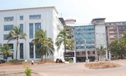 അഞ്ചരക്കണ്ടി കോവിഡ് സെൻറര്‍ മെഡിക്കല്‍ കോളജ് മാനേജ്‌മെൻറിന് കൈമാറി