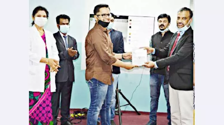 അൽമുന സ്കൂൾ വിജയികളെ അനുമോദിച്ചു