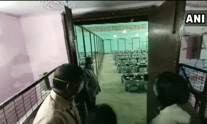 മധ്യപ്രദേശിൽ ബി.ജെ.പിക്ക് ലീഡ് മധ്യപ്രദേശിൽ ബി.ജെ.പിക്ക് ലീഡ്