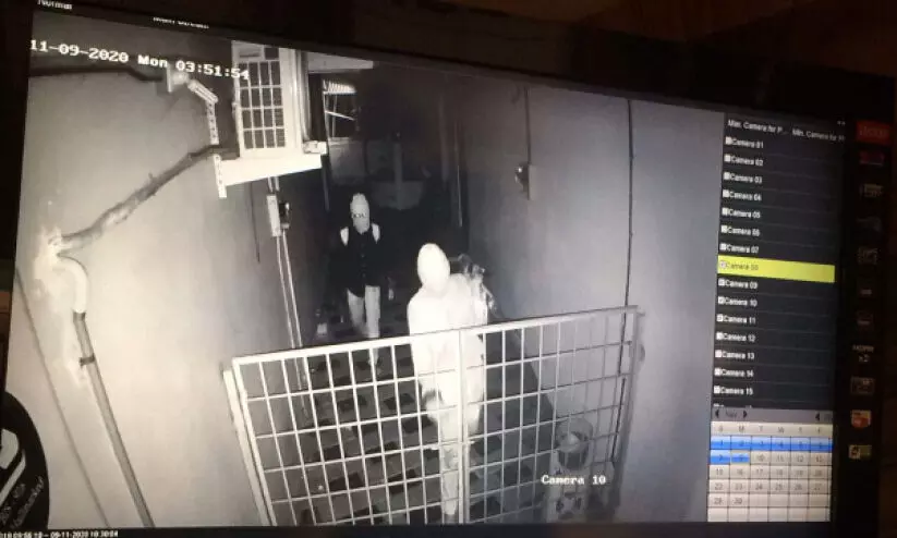 നീലേശ്വരത്ത് ജ്വല്ലറിയിൽ കവർച്ച ശ്രമം